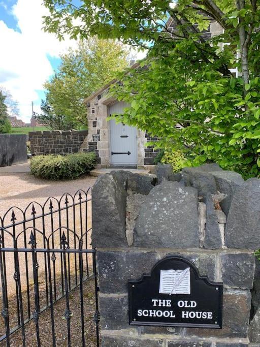 Old Schoolhouse, Galgorm Villa Exterior foto