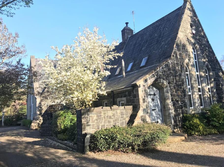 Old Schoolhouse, Galgorm Villa Exterior foto